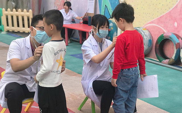 济南市儿童医院为幼儿园义诊？高效快捷晨午检还可以这样做